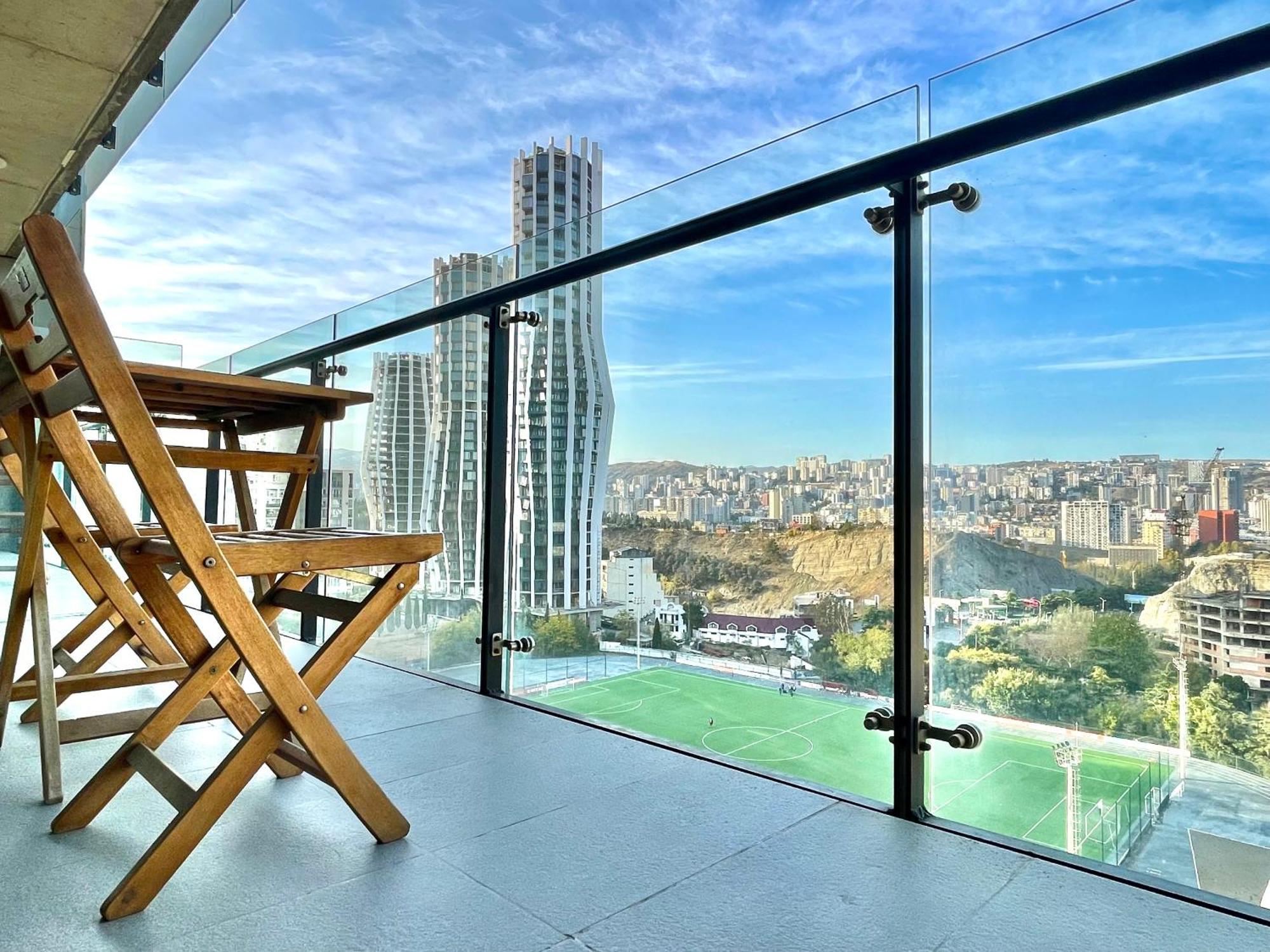 Full Comfort Apartment At Chavchavadze Тбілісі Екстер'єр фото