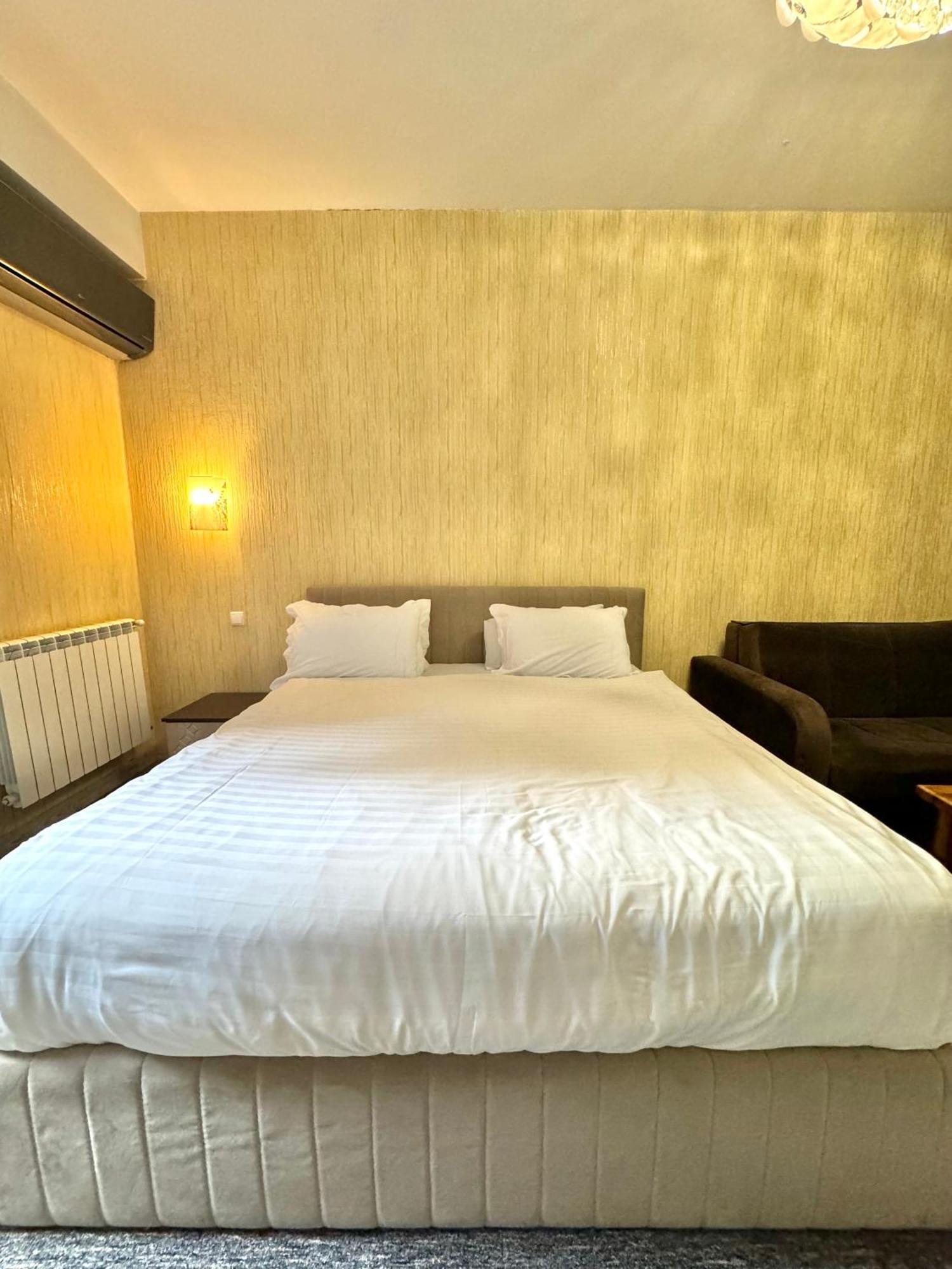 Full Comfort Apartment At Chavchavadze Тбілісі Екстер'єр фото