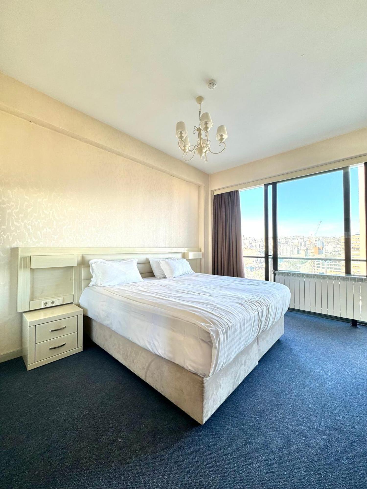 Full Comfort Apartment At Chavchavadze Тбілісі Екстер'єр фото