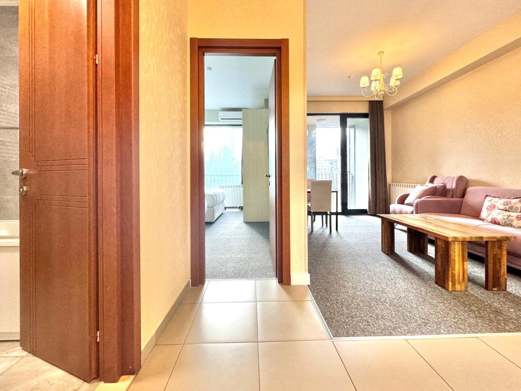 Full Comfort Apartment At Chavchavadze Тбілісі Екстер'єр фото